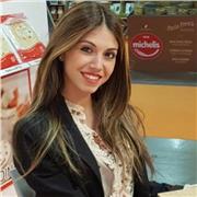 Laureata in letterature e lingue moderne e classiche